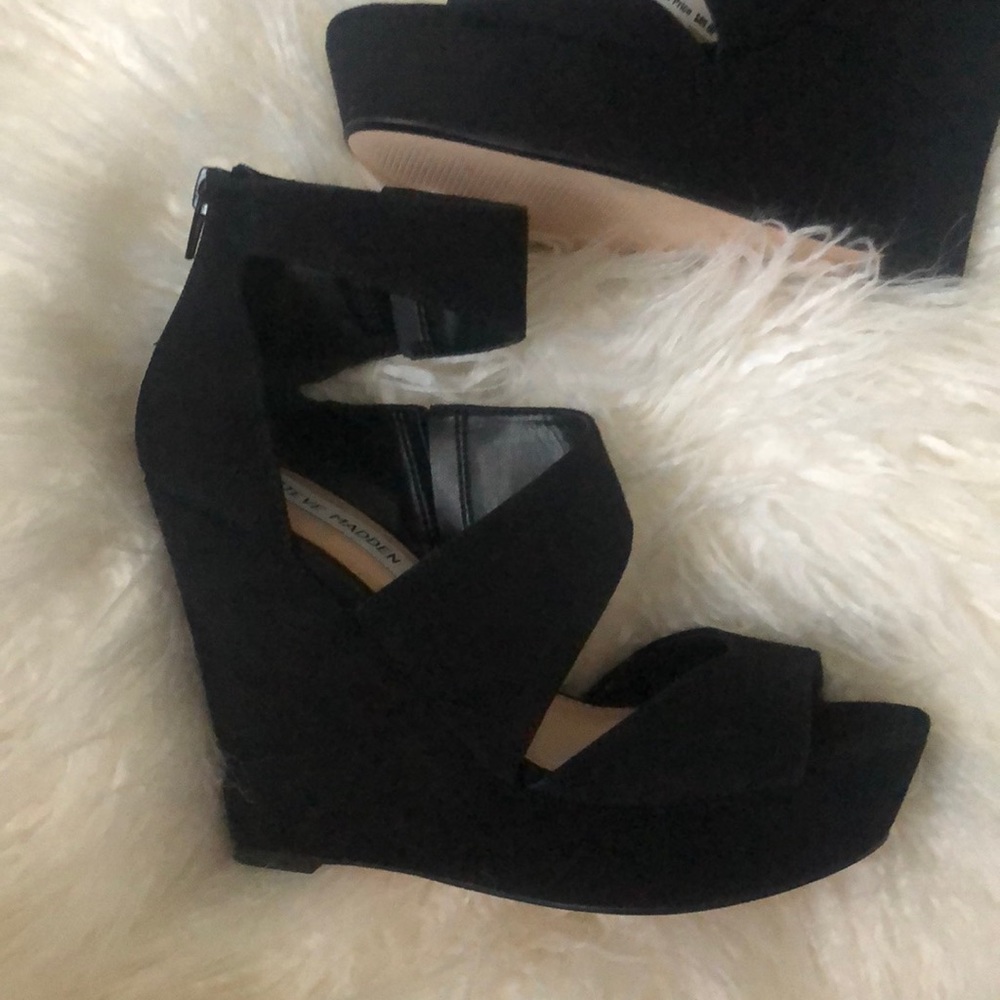 Steve Madden Womens Essex Suede Open Toe Casual Platform Black Suede - Picture 3 of 8
